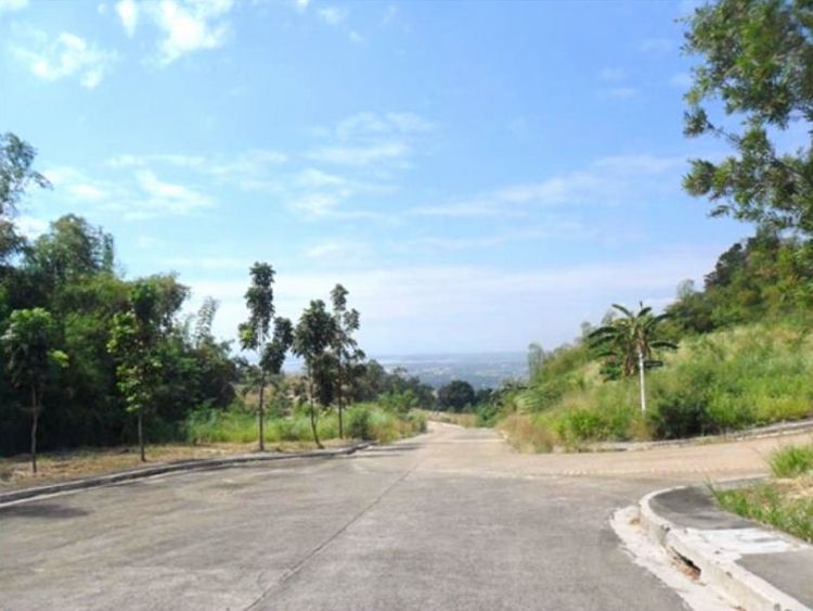 GLENROSE EAST TAYTAY RIZAL, CABRERA ROAD NEAR ORTIGAS EXTENSION
