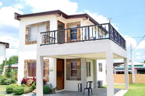 House and Lot in Carmona